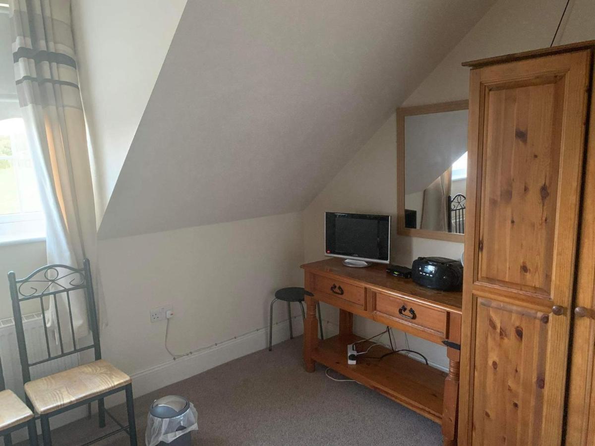 The Curragh Country House Accommodation Newbridge  Εξωτερικό φωτογραφία